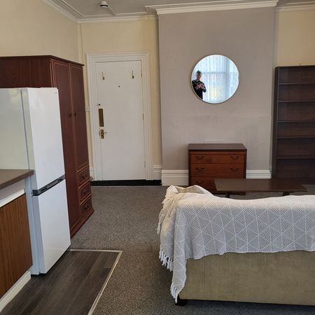 Room in a Shared House, Church Road, BS5 - Photo 3