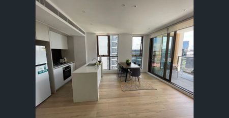 Fully Furnished, darling harbour views 2 bed apartment for rent - Photo 5