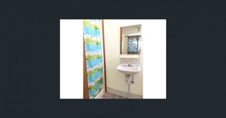 Lovely convenient granny flat in Banyo. RENT INCLUDING ELECTRICITY AND WATER - Photo 3