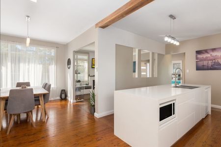 18 Ku-Ring-Gai Chase Road, Mount Colah NSW 2079 - House For Rent | Domain - Photo 2