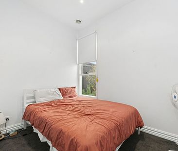 3 BEDROOM SOLDIERS HILL STUNNER - Photo 5