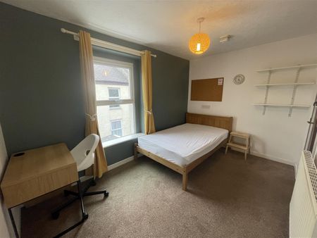 12 Albert Street - Photo 4