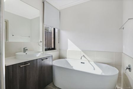 The Perfect Family Home! - Photo 5