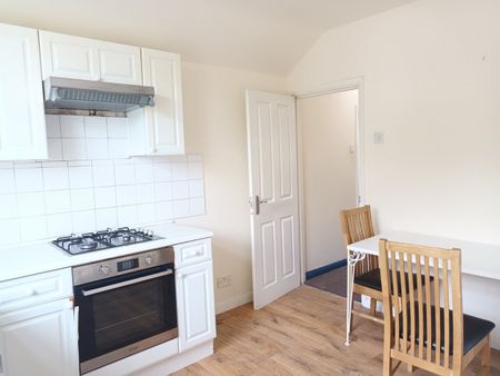 Room in a Shared House, George Lane, SE13 - Photo 5