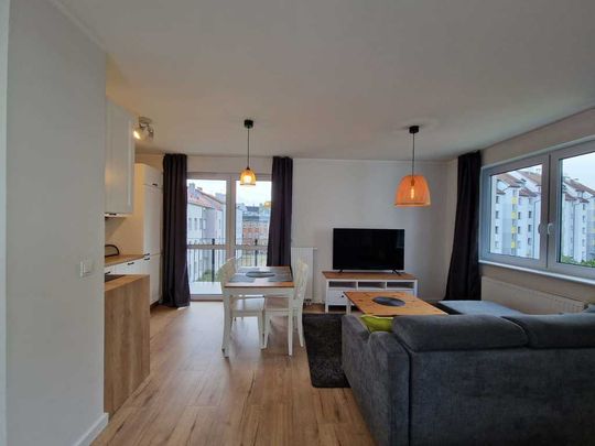 Apartament z dwoma tarasami i miejscem parkingowym - Фото 1