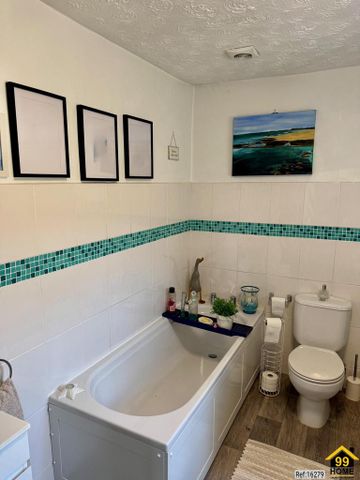 2 bedroom terraced house to rent - Photo 2