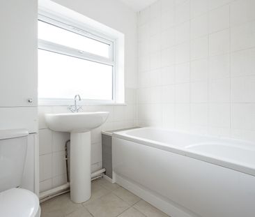 2 bedroom flat to rent, Available unfurnished from 14/10/2024 - Photo 4