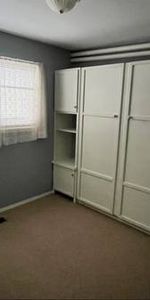 Ground Level Suite - Double Garage Included - Photo 3
