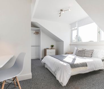 Room in a Shared House, Burley Road, LS4 - Photo 6