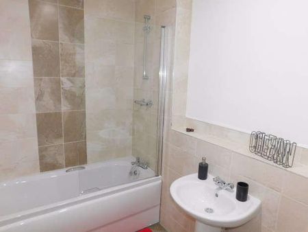 Manor Apartments Manor Row, City Centre, BD1 - Photo 3