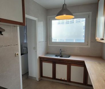 Location Appartement 2 pièces 47m² ISSY LES MOULINEAUX 92130 - Photo 3