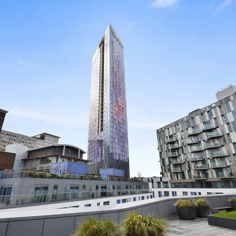 1 Bed Flat, Saffron Central Square, CR0 - Photo 1