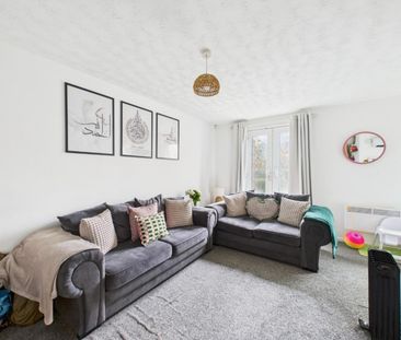 2 bedroom House To Let Total Size: 625 SQ FT - Photo 2