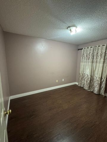 For Lease - 122 Olympia Crescent, Brampton, Ontario - Photo 3