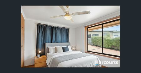 Spacious Family Home - Photo 5