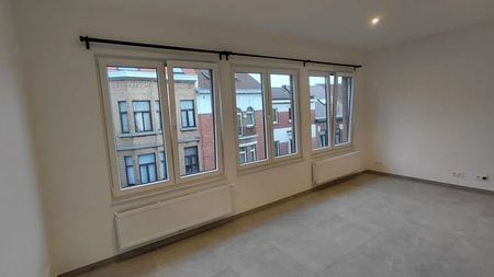 Appartement te huur - Foto 2