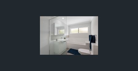 Fully Furnished Room Near UQ – Bills & Cleaning Included! - Photo 4