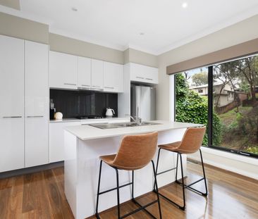 3/9 Louis Street, Greensborough - Photo 2