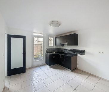 Location Appartement 3 pièces 38m² - Photo 2