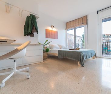 Carrer de Garcilaso, Barcelona, Catalonia 08027 - Photo 3