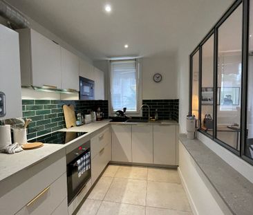 Location Appartement 3 pièces 76m² - Photo 3