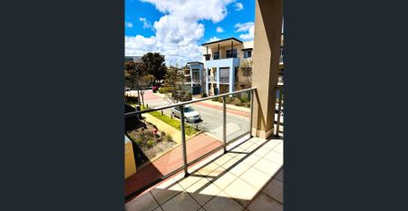 Modern & Fresh 2x2 Apartment in Prime Location – White Goods Included! - Photo 5