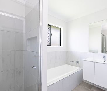 Where Family Memories Begin - Stunning New Build in Bohle Plains! - Photo 4