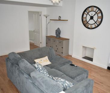 2 bedroom terraced house to rent - Photo 2