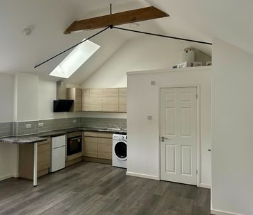 Studio Flat, Marshall St, NG5 - Photo 1