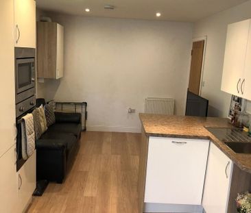 2 bedroom flat to rent - Photo 5