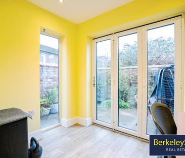 2 bedroom end of terrace house to rent - Photo 3