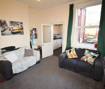 3 bedroom house share to rent - Photo 1