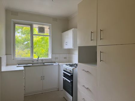 6/281 Balaclava Road CAULFIELD NORTH - Photo 5