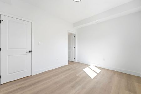 For Lease - 108 BRISCOE Street, London South, Ontario - Photo 5