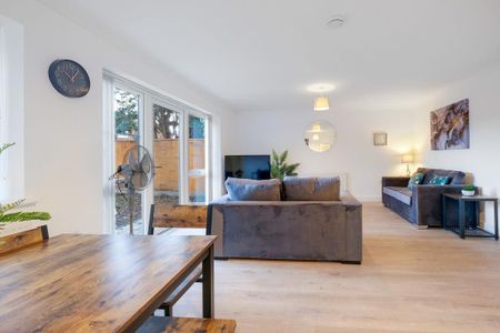 2 bedroom apartment to rent - Photo 4