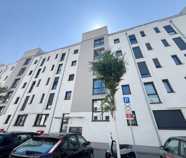 Mainz-Neustadt: Dreizimmerwohnung mit Balkon, EBK und Stellplatz - Photo 1