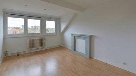 Penthouse te huur in Woluwe-Saint-Lambert - Photo 4