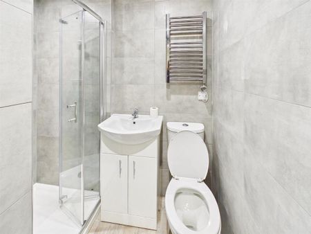 1 bedroom flat to rent - Photo 5