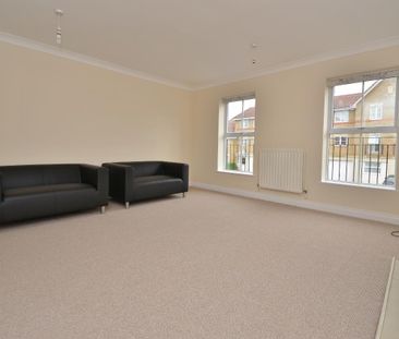 4 bedroom house - terraced - Photo 1