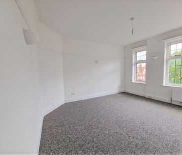 4 bedroom apartment to rent - Photo 4