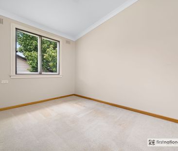 Charming 4-Bedroom Cottage - Photo 6