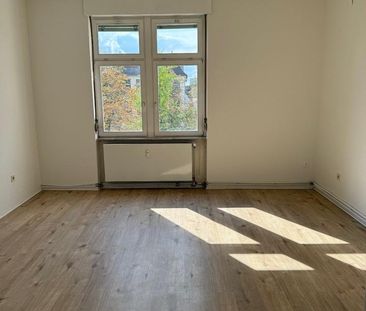 3 Zimmer Altbauwohnung zu vermieten (Nähe Sana Klinikum) - Foto 2