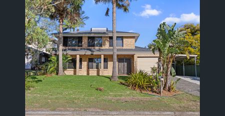 Family Home in quiet Cul De Sac - Photo 3