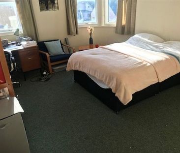 Cowley Road, East Oxford, Oxford - Photo 2