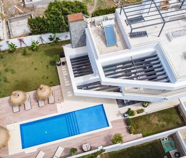 Luxury Villa for rent in San Pedro de Alcántara, Andalusia - Photo 5