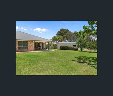 Stunning Brick Home located in Moore Creek - Photo 6