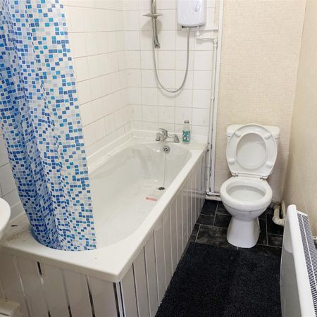 1 bed flat to rent Every Street, Nelson BB9 - Photo 4