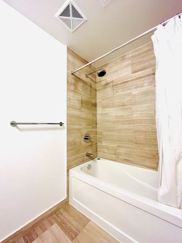 For Lease - 100 Harbour Street Unit# 6105, Toronto, Ontario - Photo 4