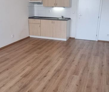 Pronájem bytu 1+kk • 35 m² bez realitkyNa Bendovce, Praha - Bohnice - Photo 1