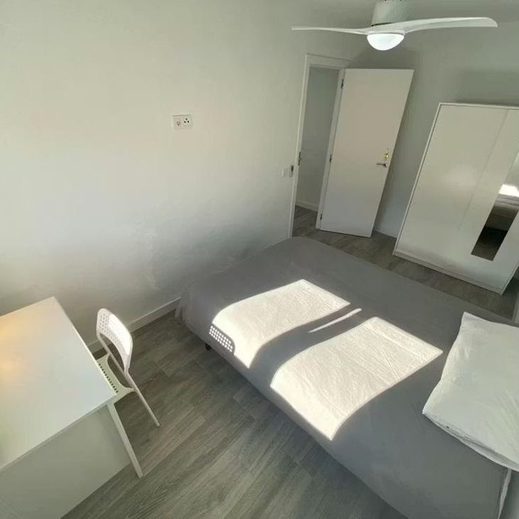 Calle de Encarnación Oviol, Madrid, Community of Madrid 28021 - Photo 1